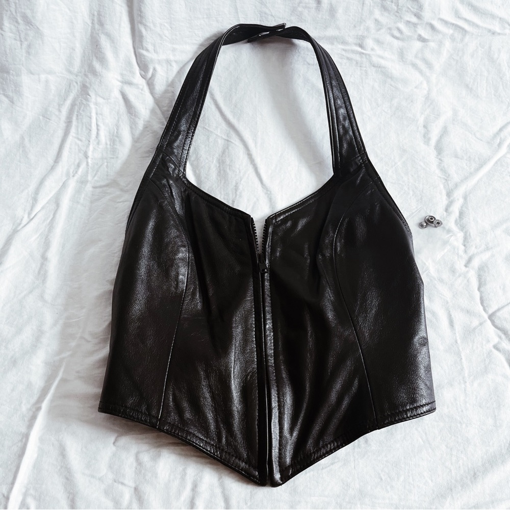 || Wilson’s || Leather Halter